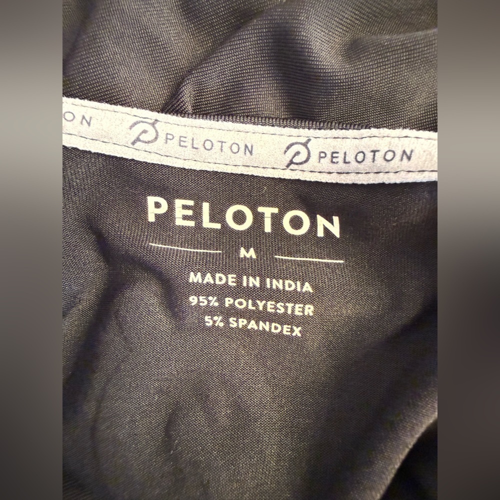 Peloton Century 100 Rides Cycling Club Unisex Shirt Black Size Medium - Picture 3 of 6